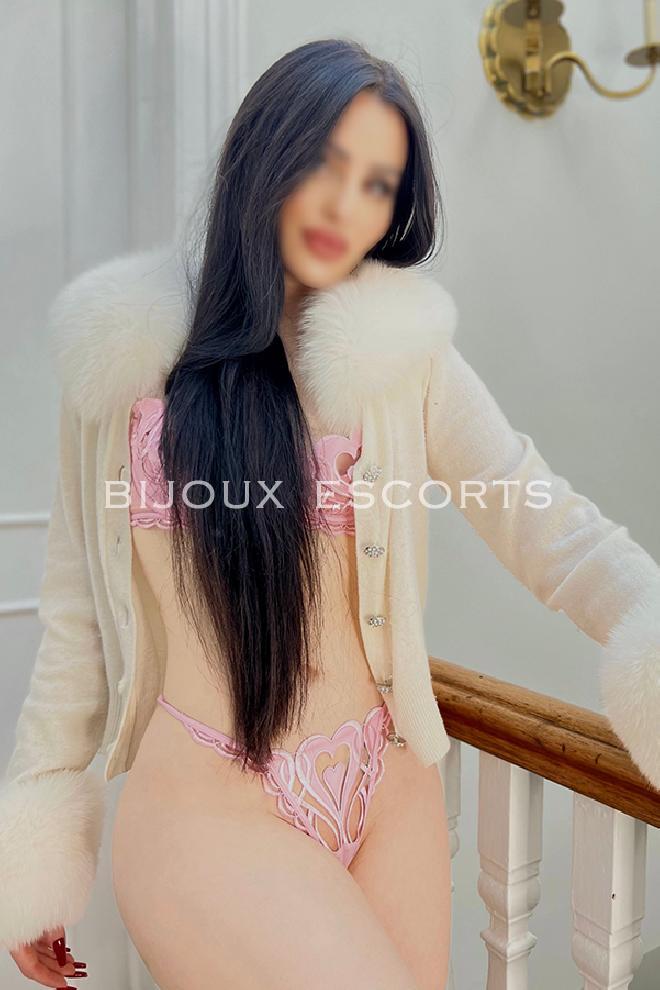 French escort in Earls Court 